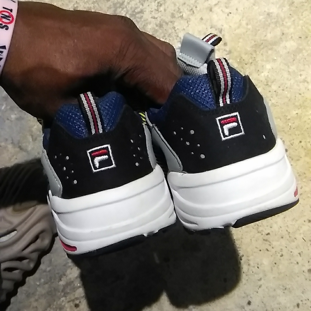 Fila - Picture 4 of 5